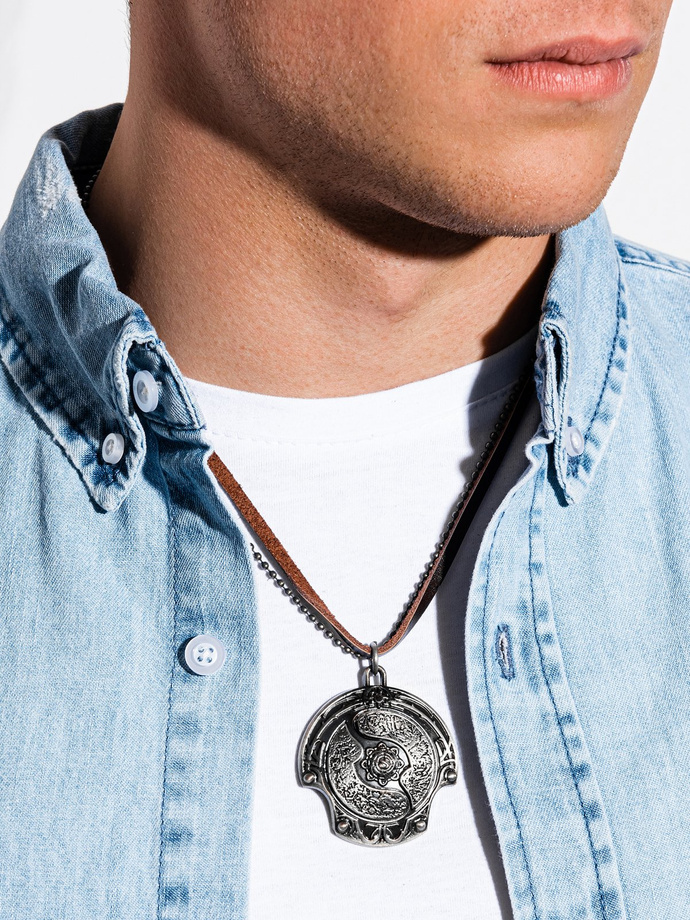 Men's necklace on the leather strap A361 MODONE wholesale Clothing