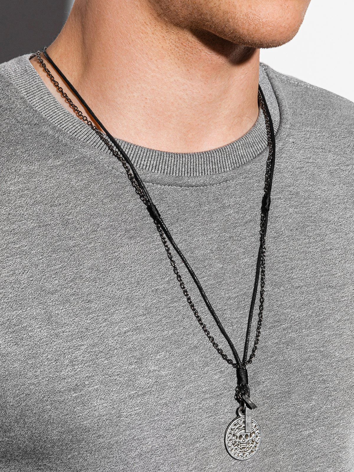 Men's necklace on the leather strap A358 MODONE wholesale Clothing