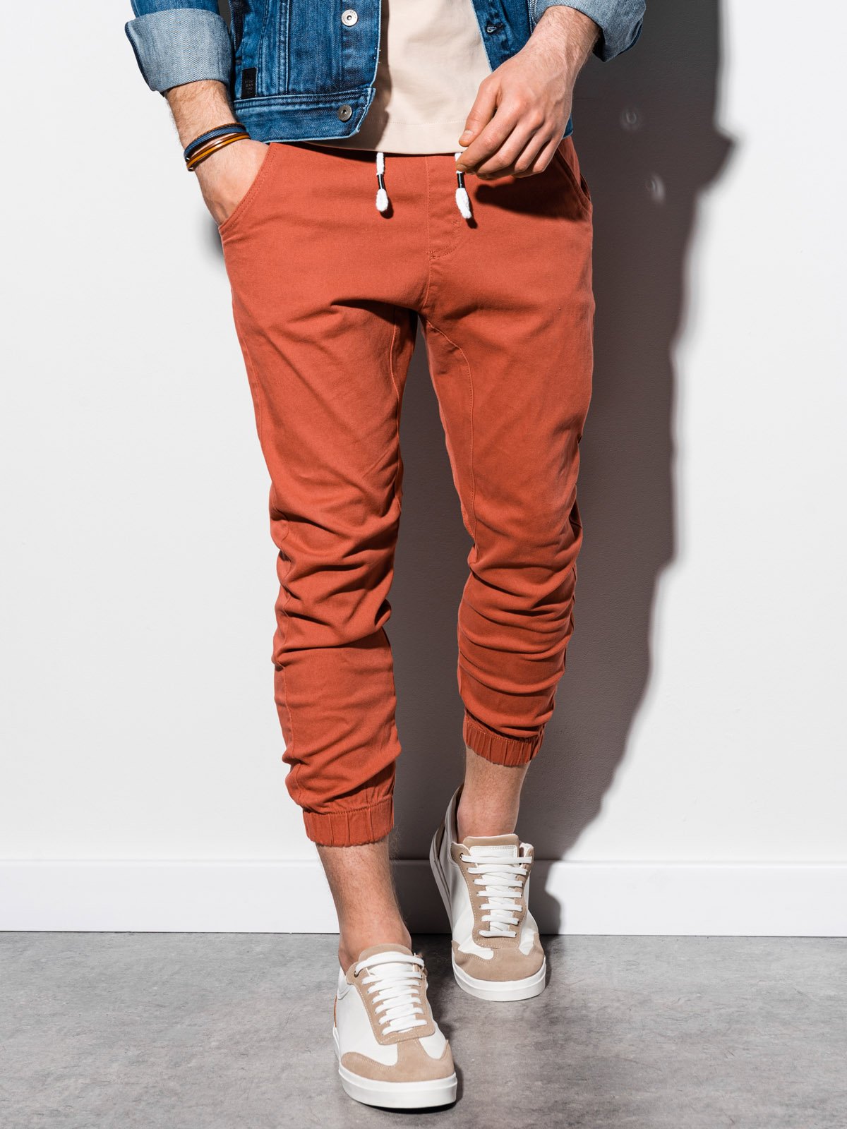 Men's pants joggers P731 - brick | MODONE wholesale - Clothing For Men