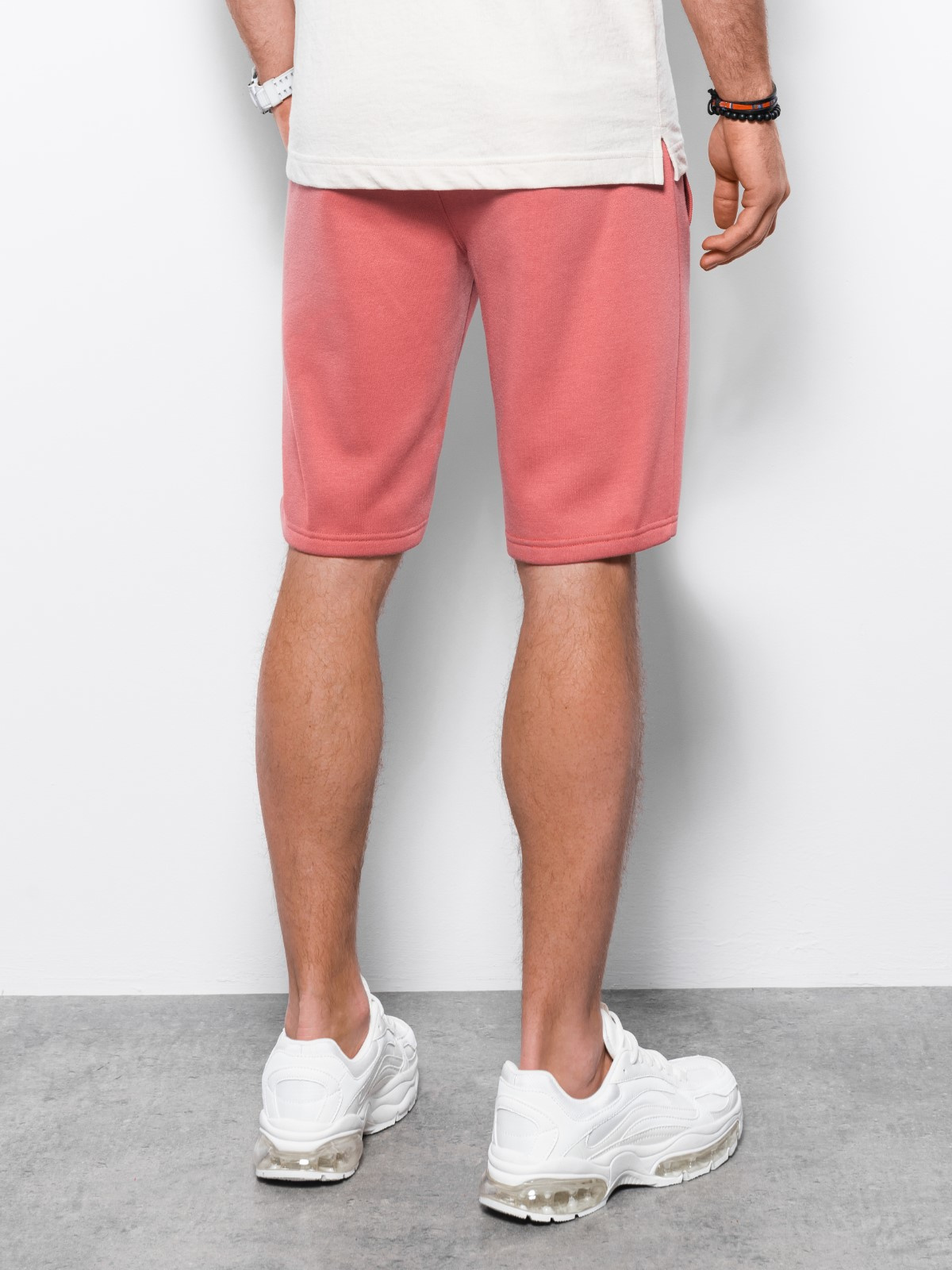 Men's short shorts with pockets pink V19 OMSRBS0109 MODONE