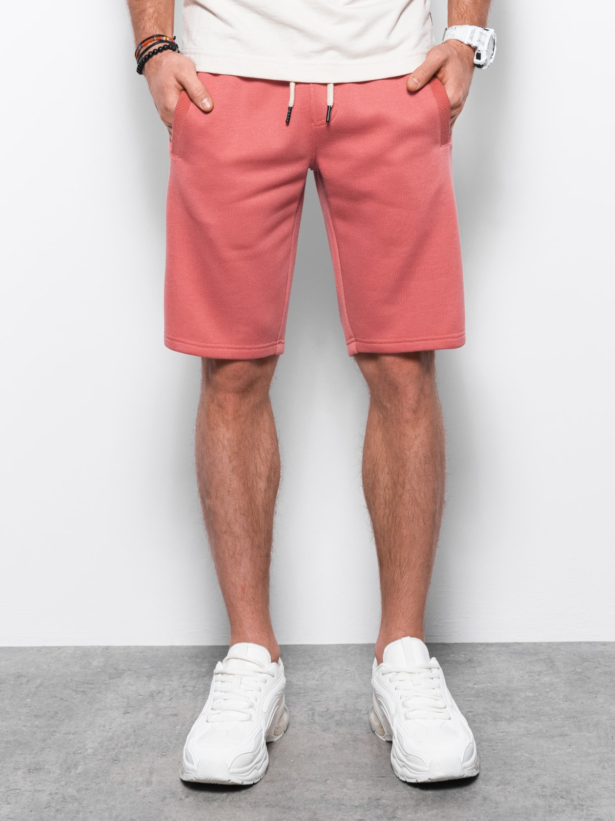 Men's short shorts with pockets pink V19 OMSRBS0109 MODONE