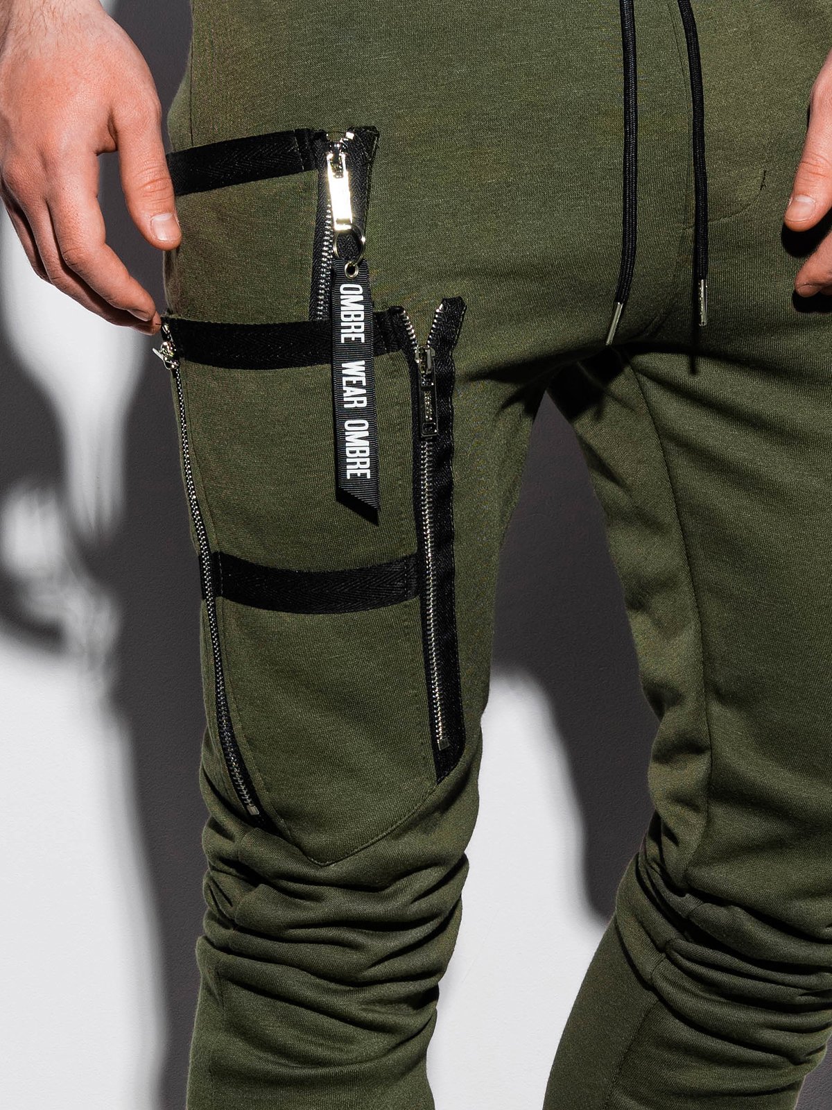 olive sweatpants mens