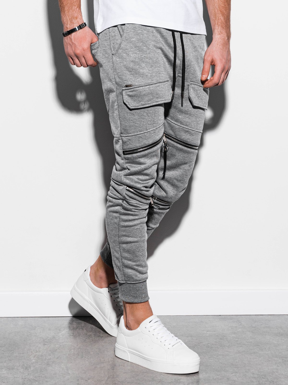 Men's sweatpants P821 - dark grey | MODONE wholesale - Clothing For Men