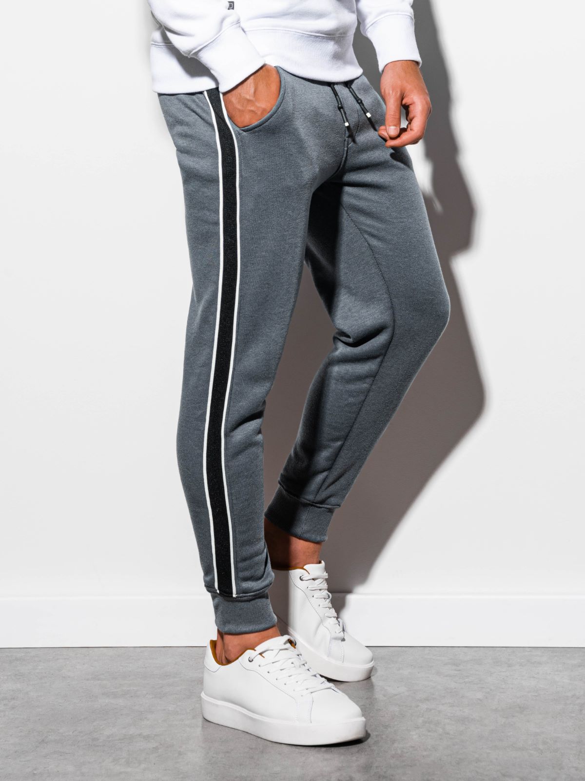 Men's sweatpants P898 - dark grey | MODONE wholesale - Clothing For Men