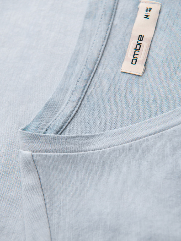 Męski bawełniany t-shirt V-neck z dzianiny z efektem sprania - szary V8 OM-TSWT-0242