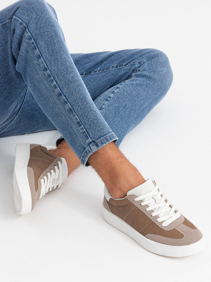 Old-school men's sneakers on thick sole - light brown V1 OM-FOSL-0170