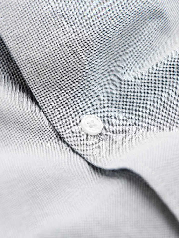 Elegancka koszula męska oxford z haftem – jasnoszara V2 OM-SHOS-0172