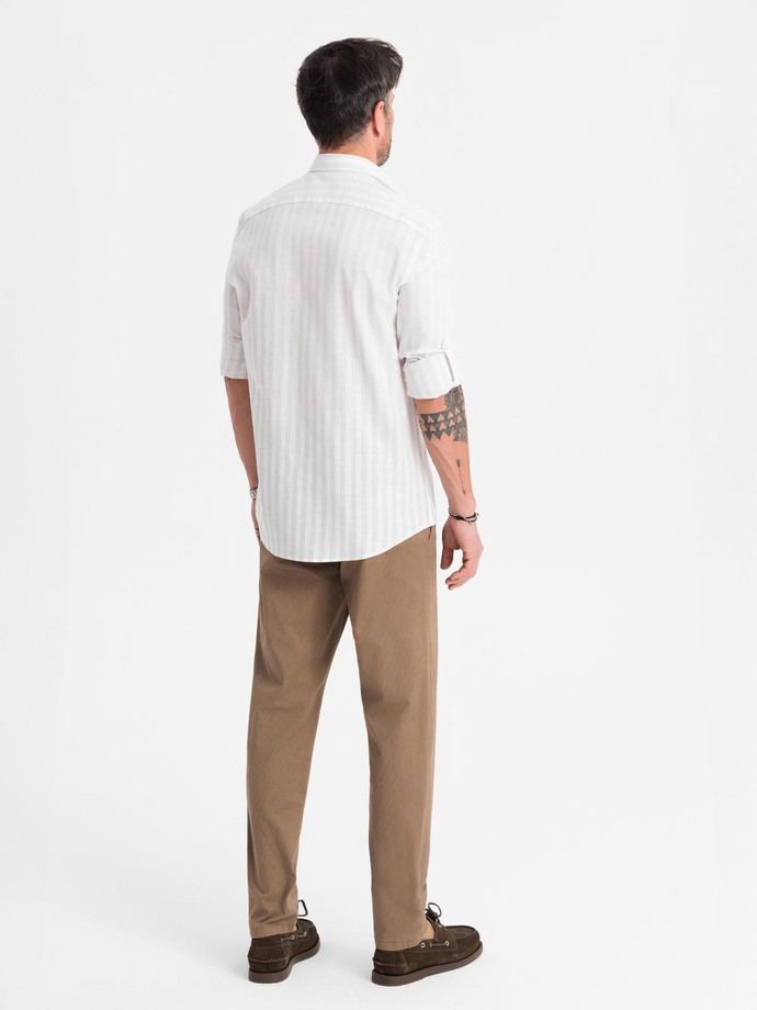 Męskie spodnie chino REGULAR FIT z delikatną strukturą – ciemnobeżowe V2  OM-PACP-0184