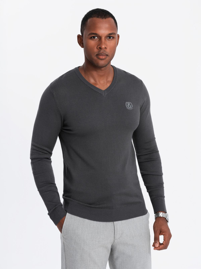 Elegancki sweter męski BASIC V-neck z wiskozą - grafitowy V17 OM-SWBS-0107