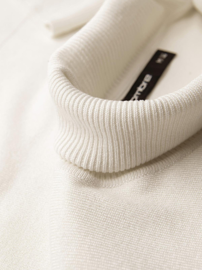 Men's knitted fitted turtleneck with viscose - ecru V3 OM-SWTN-0101