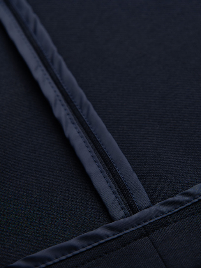 Męska marynarka SLIM z dzianiny o subtelnej strukturze – granatowa V3 OM-BLZB-0101