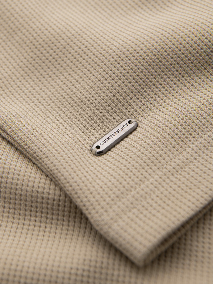 Men's waffle-textured T-shirt with round neckline - sand V2 OM-TSCT-0197