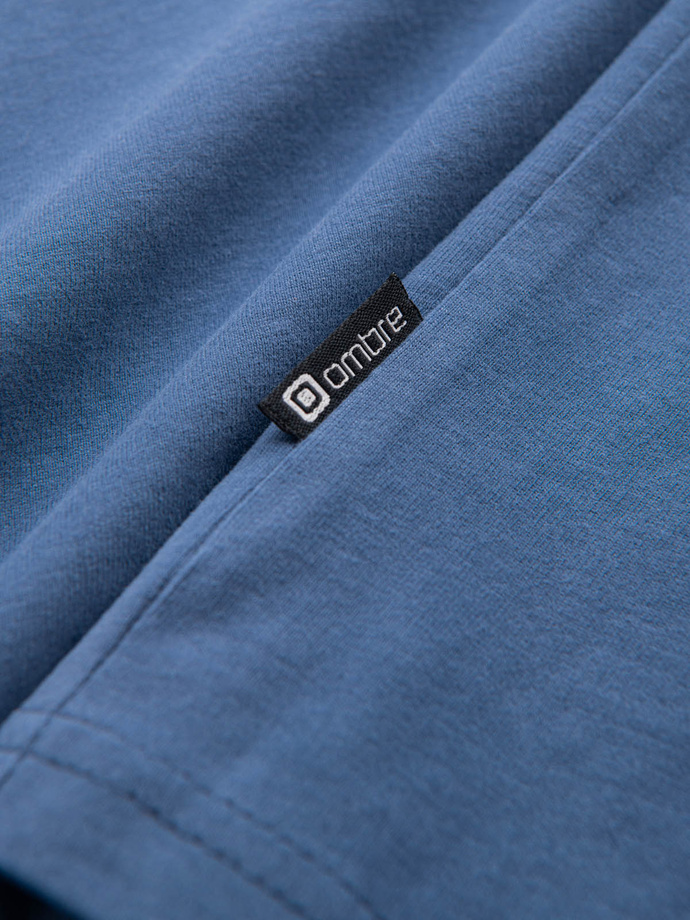 Bawełniany męski t-shirt z nadrukiem na kieszonce Ombre Streetstyle – indygo V9 OM-TSCT-0108