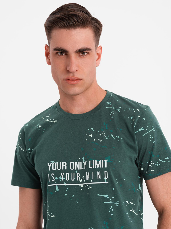 Męski t-shirt z nadrukiem i okrągłym dekoltem – zielony V3 OM-TSFP-0187