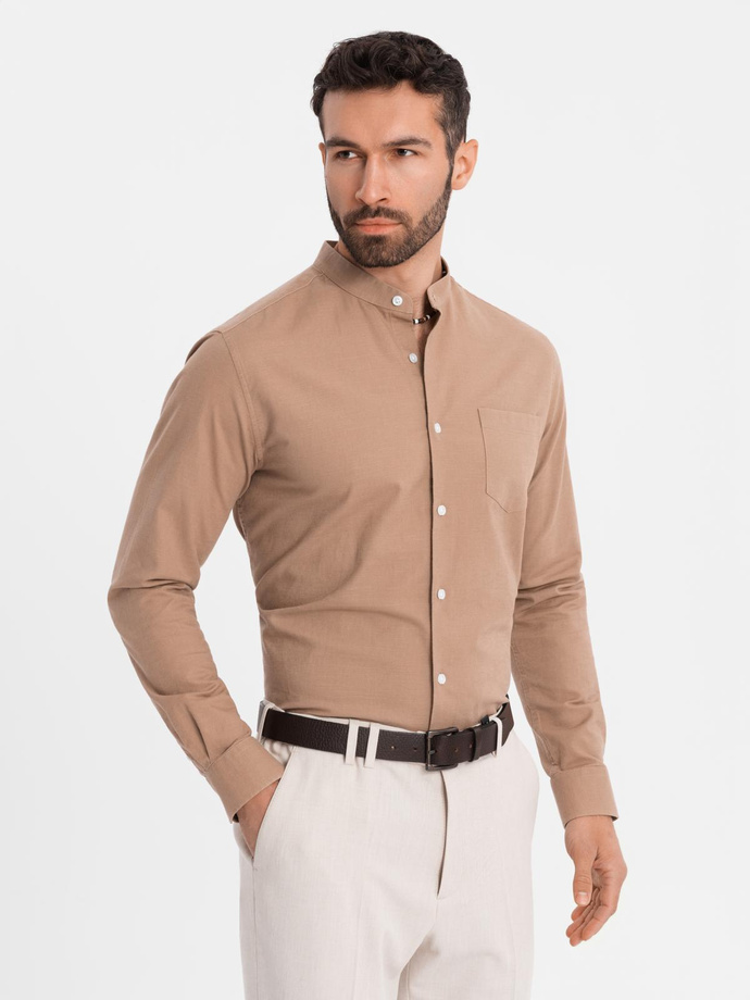 Lniana koszula męska ze stójką i kieszenią REGULAR FIT – jasnobrązowa V7 OM-SHCS-0161