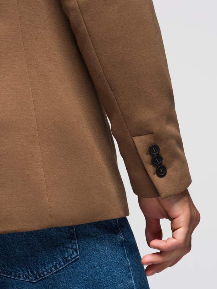 Dzianinowa męska marynarka o dopasowany kroju -  jasnobrązowa V4 OM-BLZB-0100