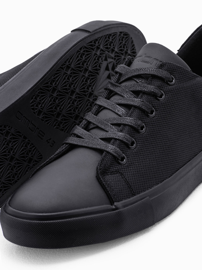 One-color casual men's sneakers with combined materials - black V1 OM-FOCS-0105