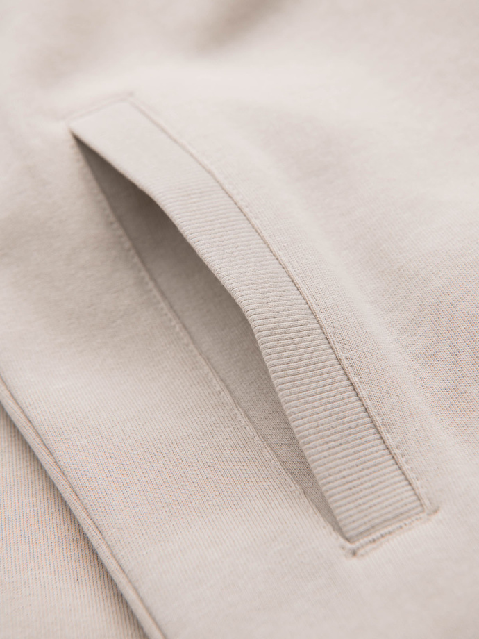 Men's knit shorts with drawstring and pockets - light beige V1 OM-SRBS-0139