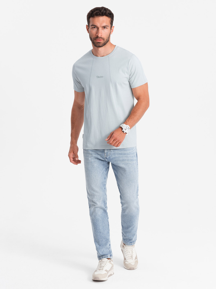 Bawełniana męska koszulka z delikatnym haftem – jasnoszara V4 OM-TSCT-0170