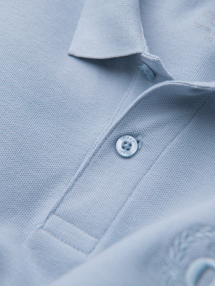 Jednokolorowa koszulka polo męska BASIC z dzianiny pique - niebieski denim V17 OM-POBS-0100