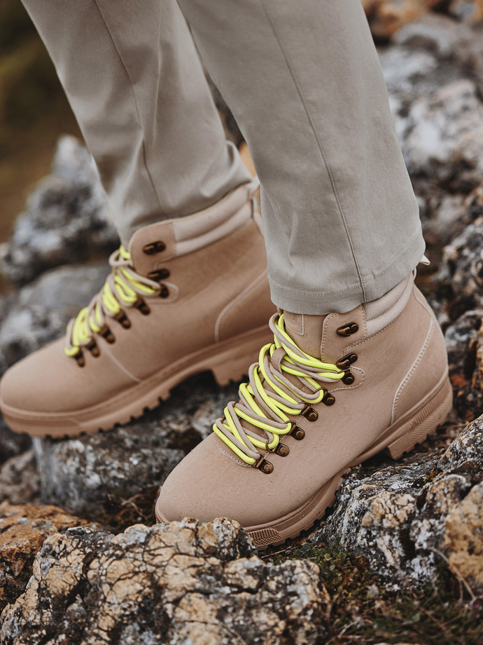 Men's winter trekking boots with contrasting laces - sand V1 OM-FOBO-0132