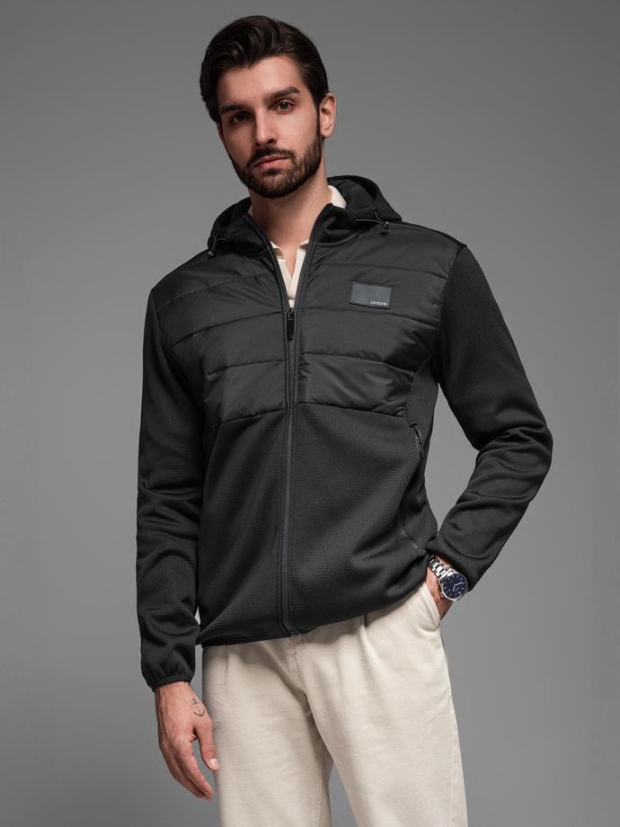 Kurtka lekka męska z łączonych materiałów z kapturem i ozdobnym pikowaniem – czarna V5 OM-JANP-0160