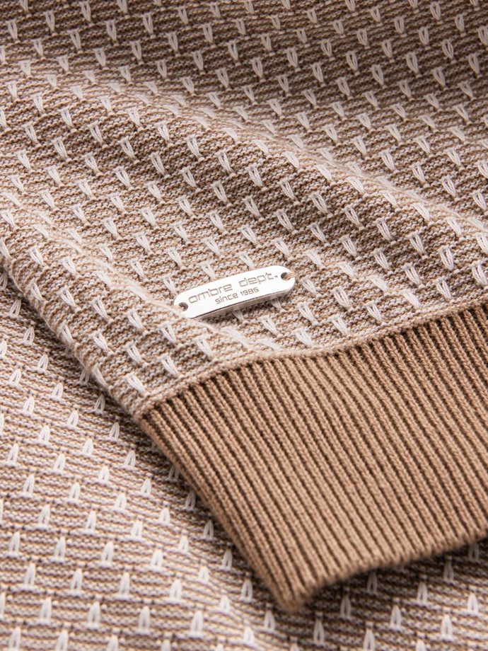 Men's RELAXED FIT knitted sweater with patterns - light brown V3 OM-SWSW-0111