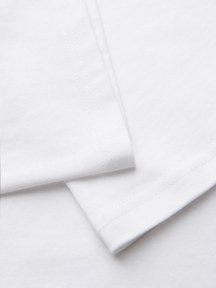 Męska bawełniana koszulka z biżuteryjną aplikacją na klatce piersiowej - biała V2 OM-TSCT-0290