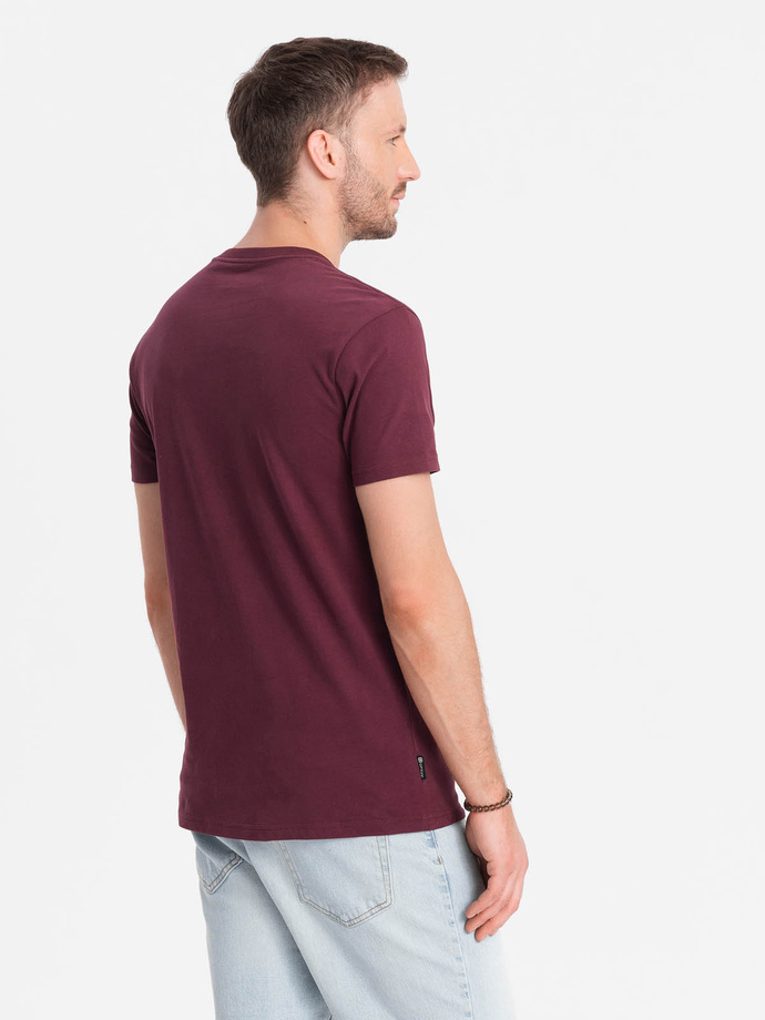 Męski t-shirt bawełniany z nadrukiem na kieszonce Ombre Streetstyle – bordowy V3 OM-TSCT-0108
