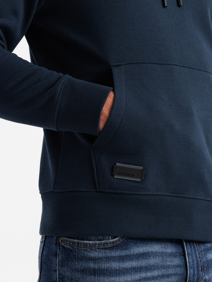 Męska bluza dresowa kangurka z kapturem BASIC – granatowa V1 OM-SSBN-0161