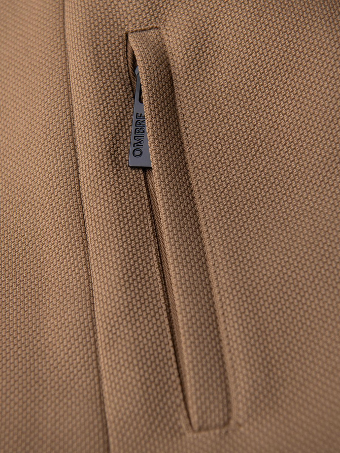 Strukturalny dopasowany płaszcz męski z wysokim kołnierzem – jasnobrązowy V4 OM-COWC-0136