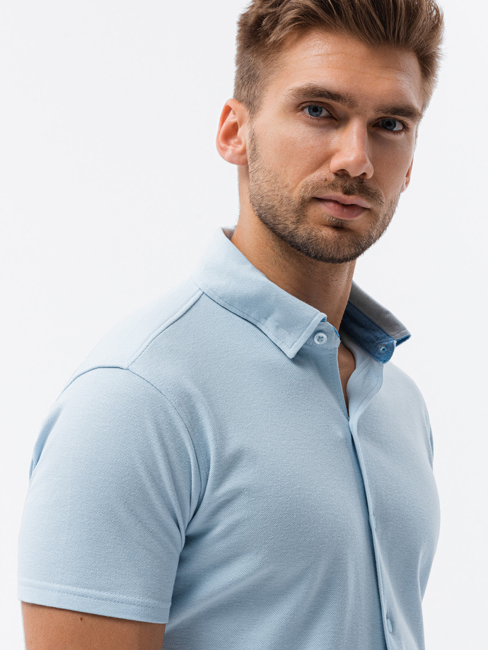 Men's knitted slim fit shirt with short sleeves and collar - blue V3 OM-SHSS-0100