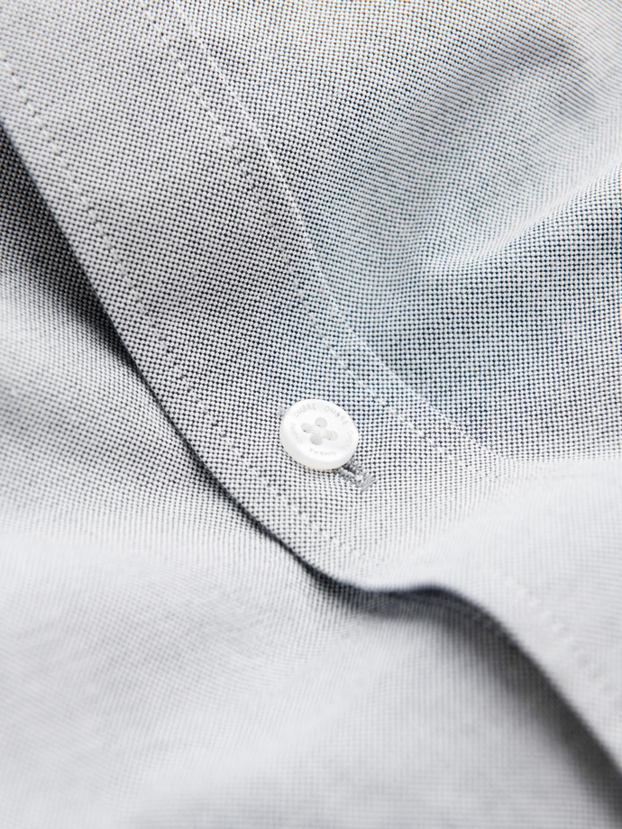 Elegancka koszula męska oxford z haftem – jasnoszara V2 OM-SHOS-0172