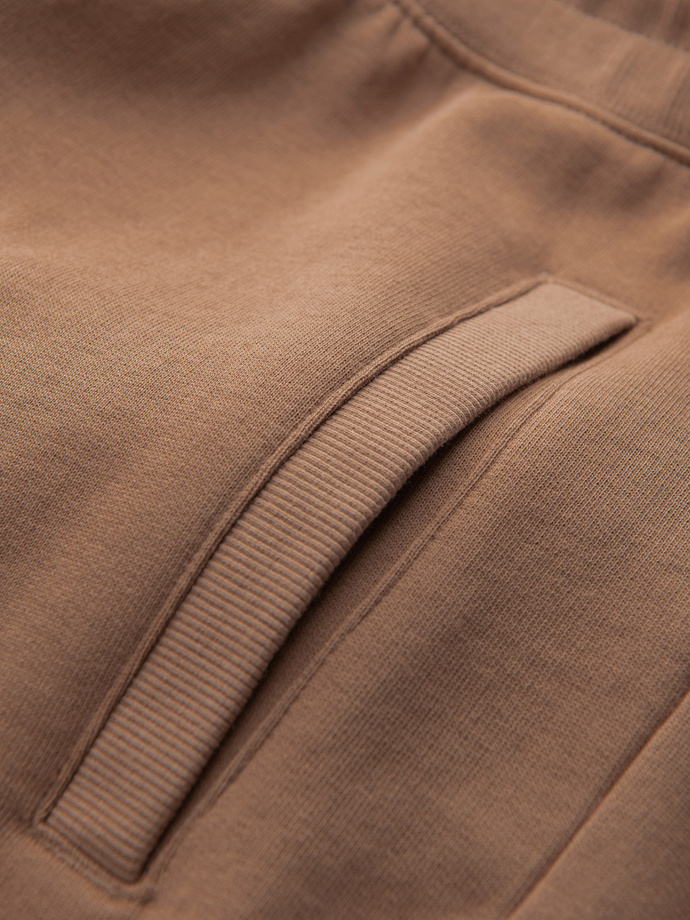 Spodenki męskie dzianinowe ze ściągaczem i kieszeniami - brązowe V2 OM-SRBS-0139