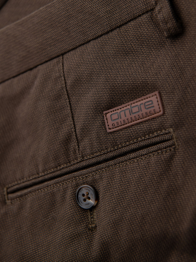 Spodnie męskie chino REGULAR FIT z delikatną strukturą – brązowe V3  OM-PACP-0184