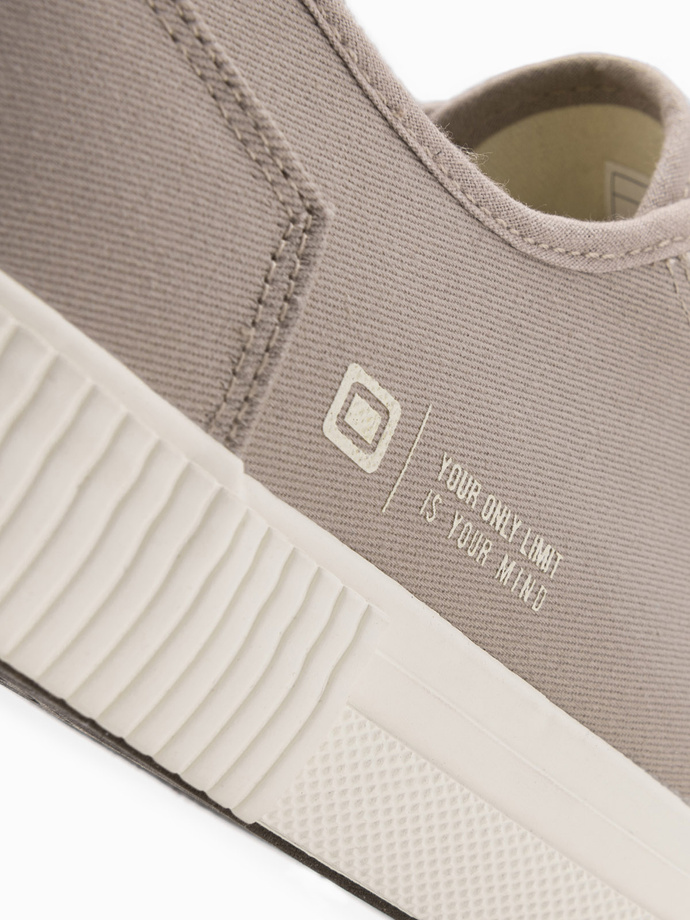 Klasyczne niskie trampki męskie BASIC - popielate V1 OM-FOTL-0145