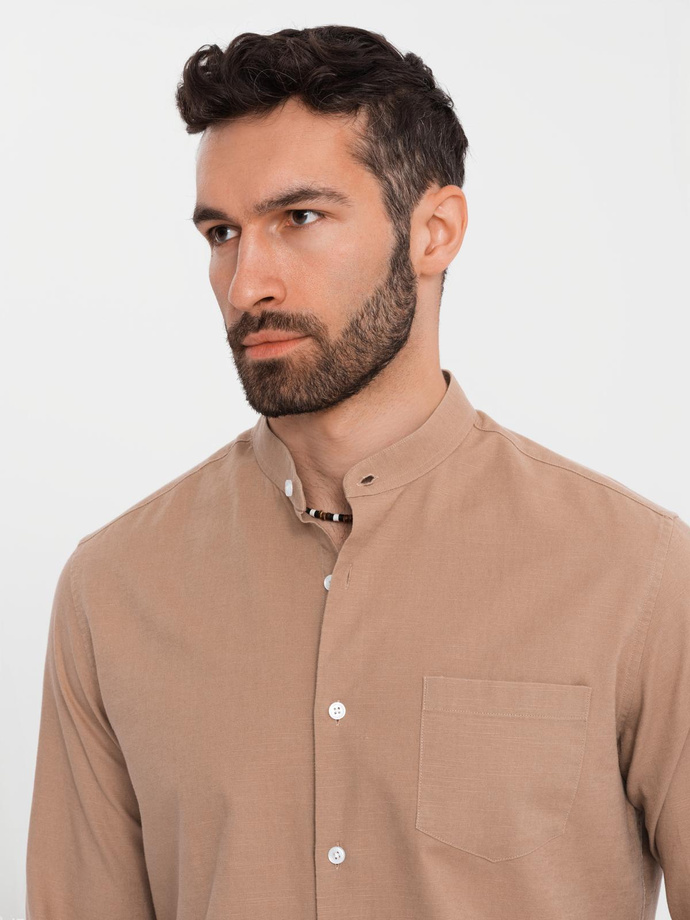 Lniana koszula męska ze stójką i kieszenią REGULAR FIT – jasnobrązowa V7 OM-SHCS-0161
