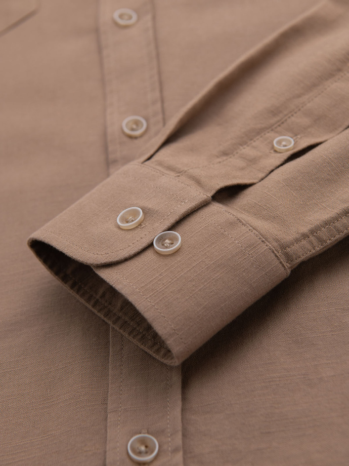 Koszula męska lniana z klasycznym kołnierzykiem i kieszeniami REGULAR FIT – jasnobrązowa V7 OM-SHCS-0134
