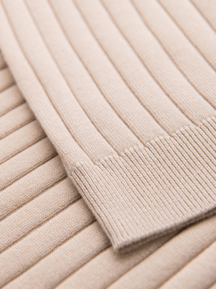 Męska koszulka polo z wiskozą SLIM FIT w pionowy prążek – beżowa V2 OM-POSS-0143