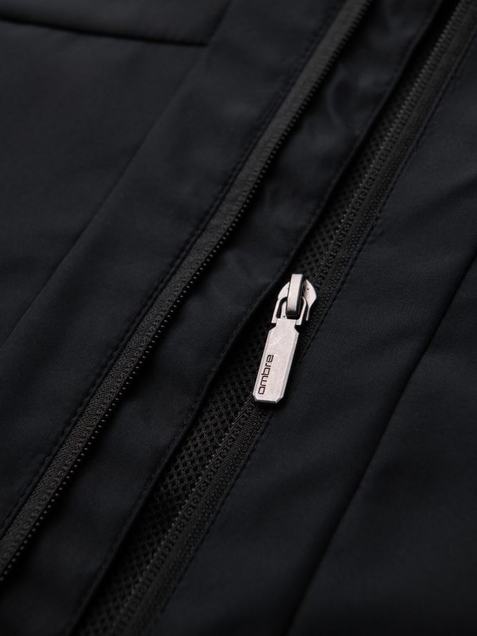 Lekka kurtka męska z siateczkową podszewką i kapturem – czarna V4 OM-JANP-0149