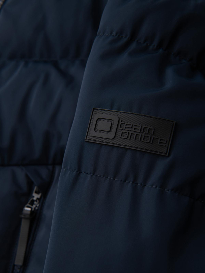 Męska kurtka z asymetrycznym pikowaniem i kapturem - granatowa V4 OM-JAHP-0304