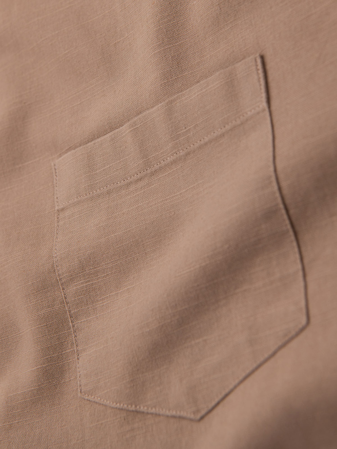 Lniana koszula męska ze stójką i kieszenią REGULAR FIT – jasnobrązowa V7 OM-SHCS-0161
