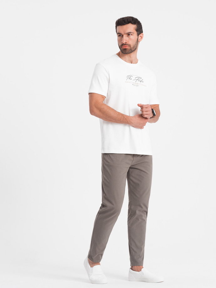 Męskie spodnie chino o dopasowanym kroju - ciemnobeżowe V5 OM-PACP-0151