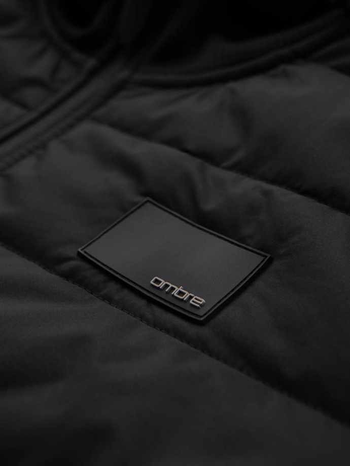 Kurtka lekka męska z łączonych materiałów z kapturem i ozdobnym pikowaniem – czarna V5 OM-JANP-0160