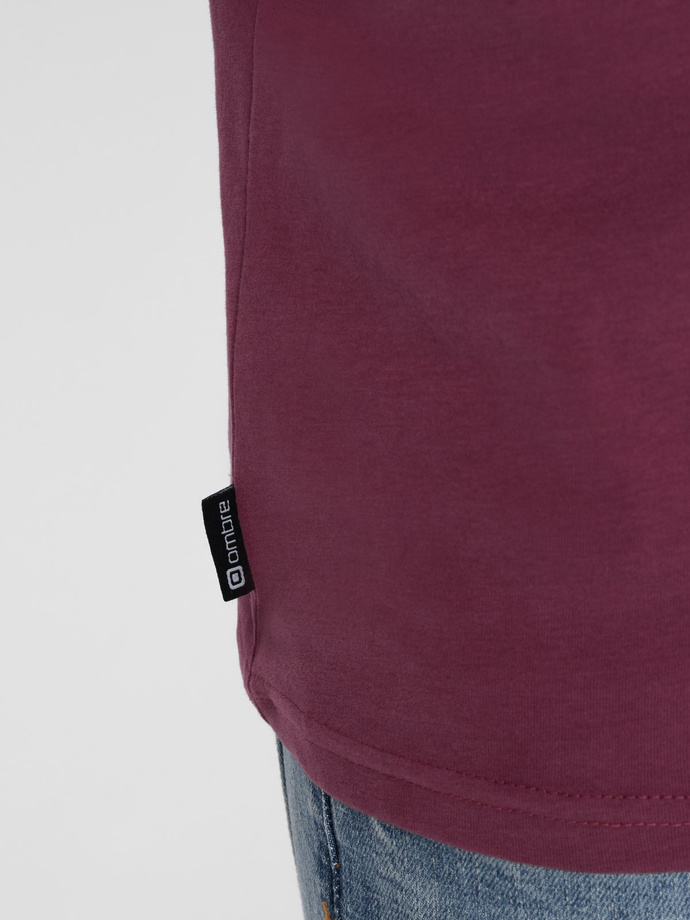 Męski casualowy t-shirt z naszytą kieszonką - ciemnoróżowy V5 OM-TSCT-0109