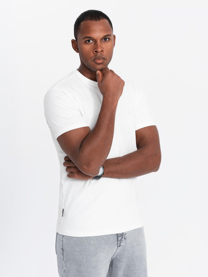 Męska koszulka SLIM FIT z okrągłym dekoltem i logotypem – biała V1 OM-TSCT-0220