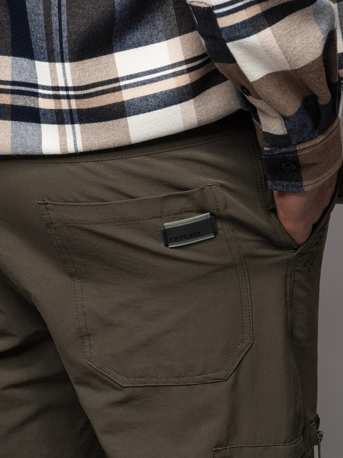 Men's jogger pants with cargo pockets and print - dark olive green V5 OM-PAJO-0200