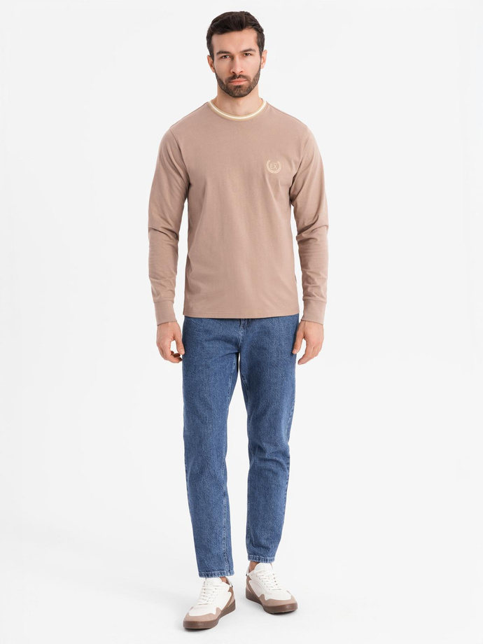 Longsleeve bawełniany męski z dekoltem U w paski i haftem – brązowy V6 OM-LSCL-0128