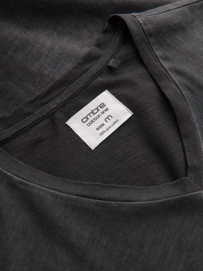 Men's brindle V-neck t-shirt with pocket - black V6 OM-TSCT-22SS-002