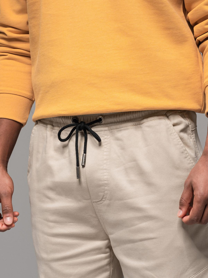 Dzianinowe męskie joggery z kieszeniami cargo – kremowe V1 OM-PAJO-0199
